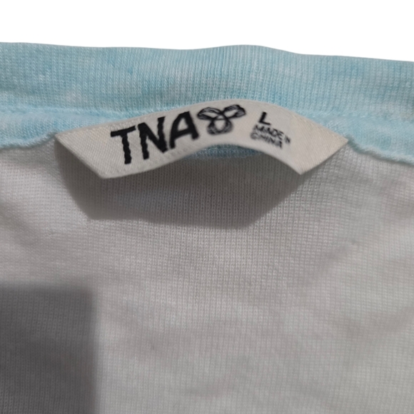NEW ♥︎ TNA • Women's White and Light Blue Graphic Raglan Baseball 3/4 Tee - Picture 6 of 6